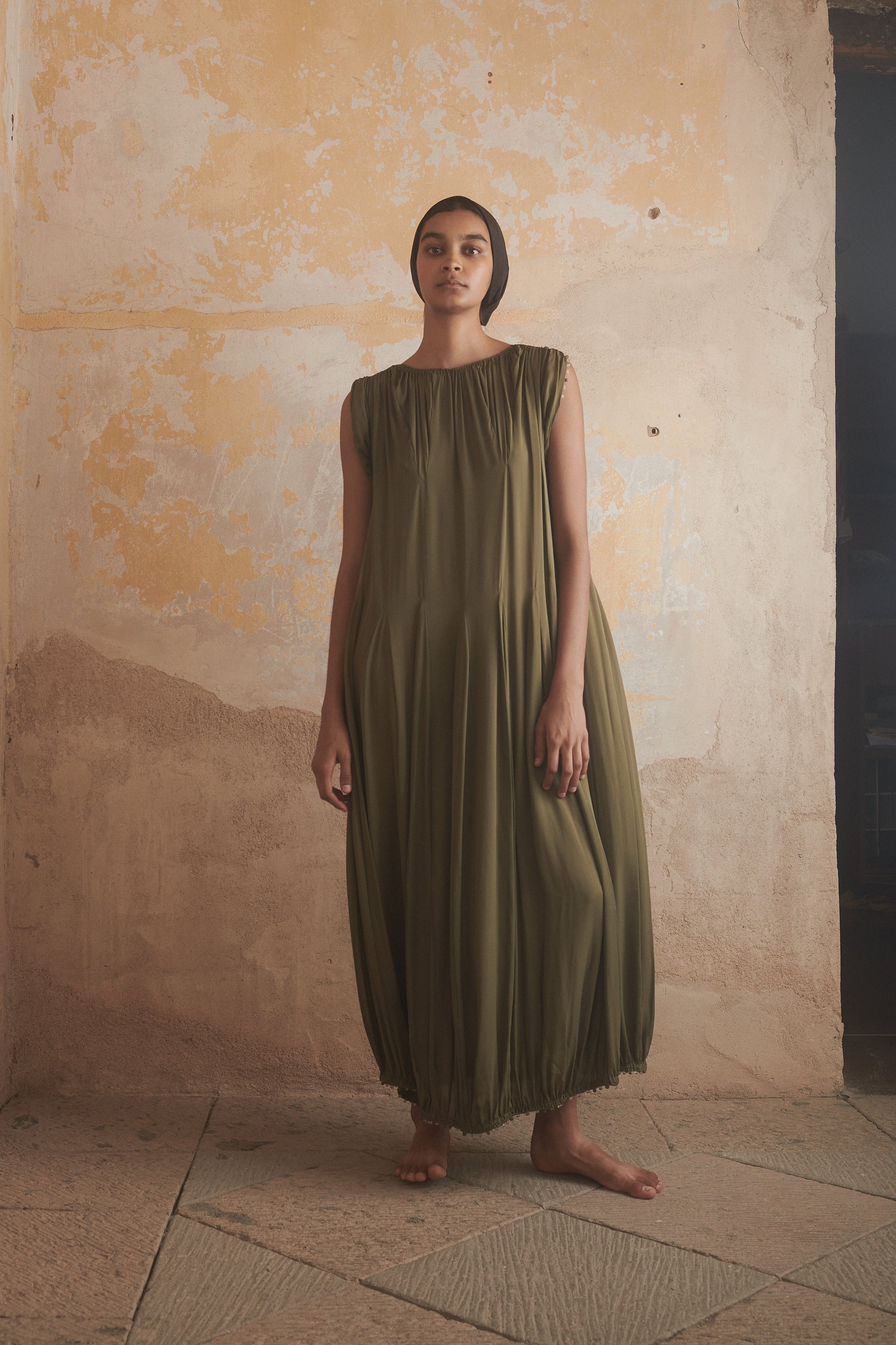 Lounés Caftan in Moss - Desert Paris