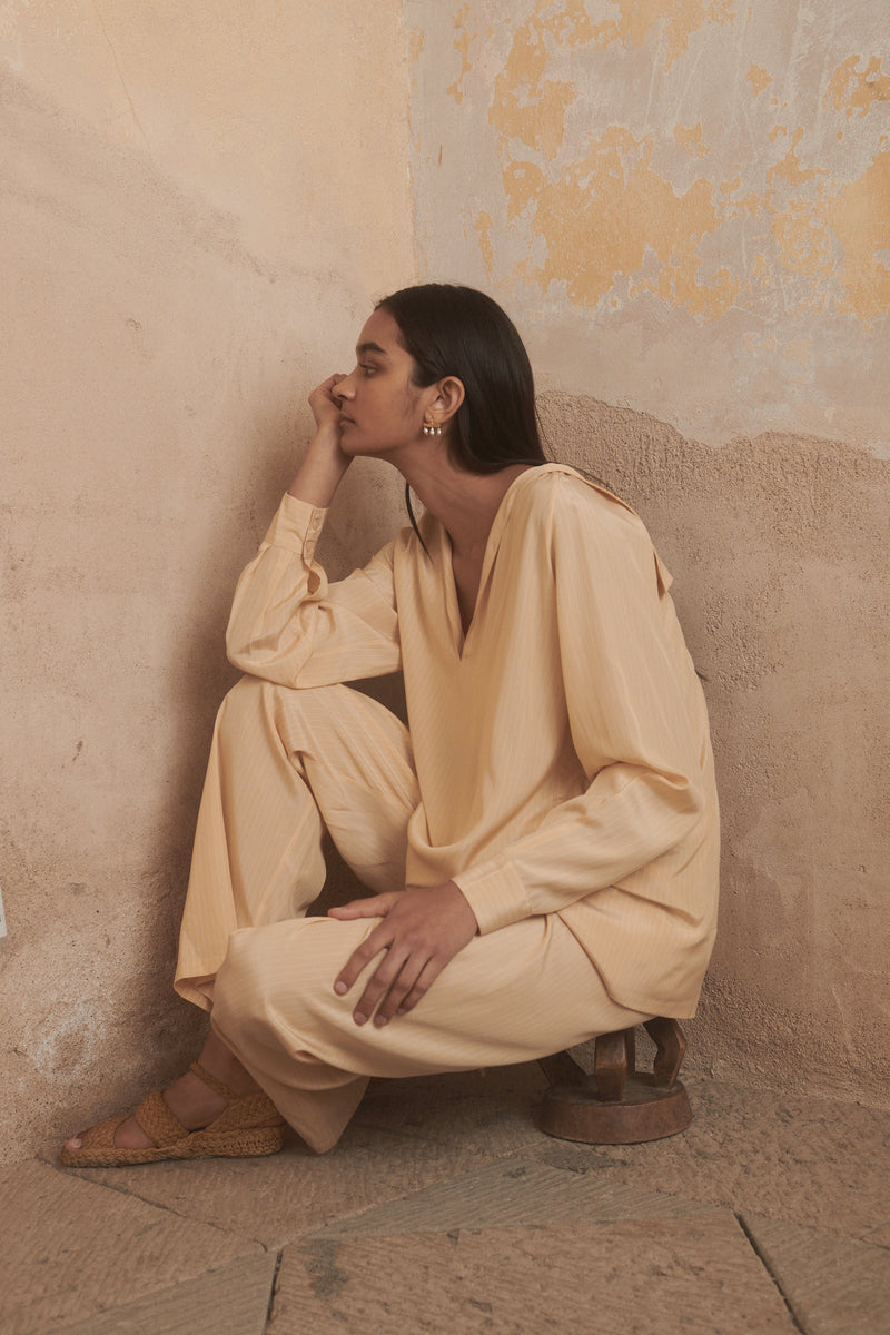 Inés Shirt in Pale Ochre Stripe - Desert Paris