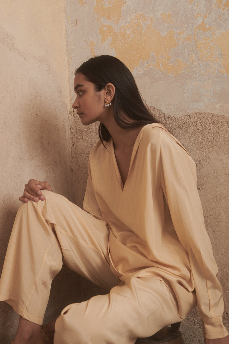 Inés Pant in Pale Ochre Stripe - Desert Paris